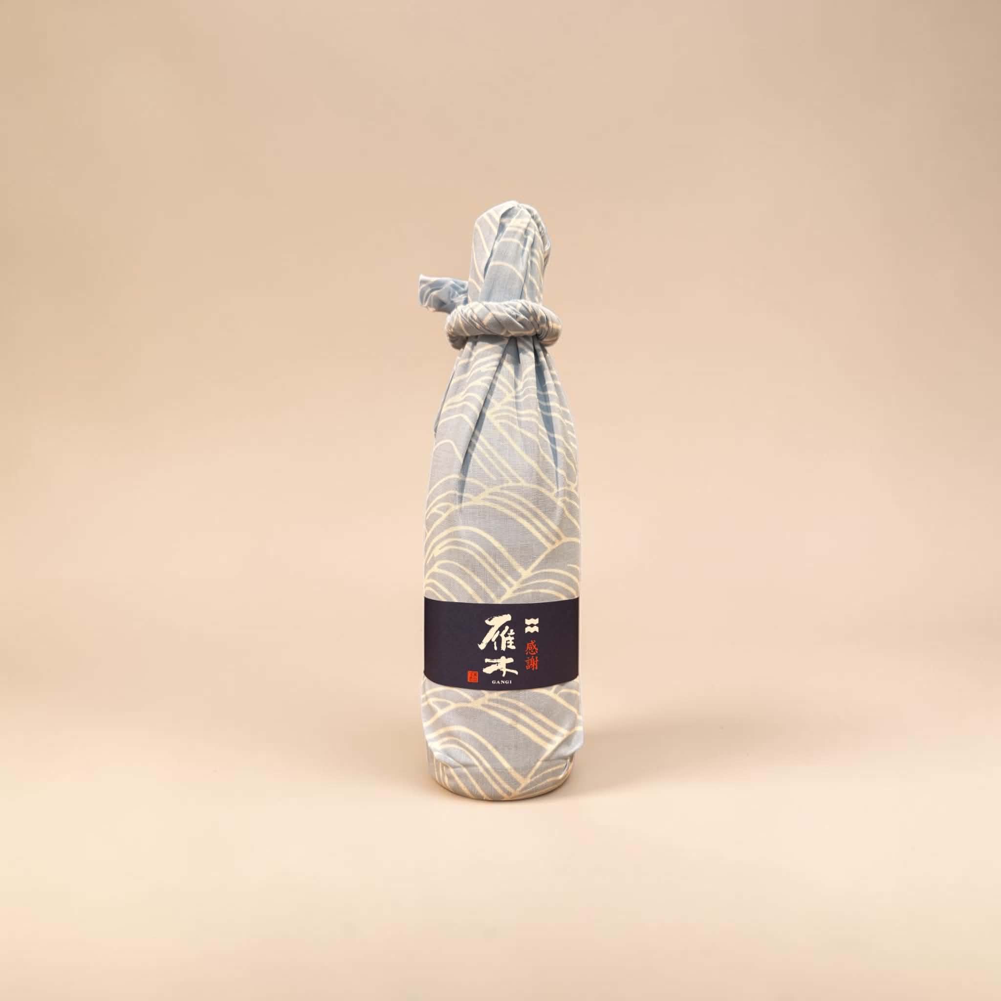雁木 純米大吟醸 手ぬぐい包み  感謝   720ml